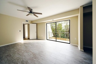 Bright and inviting 3-bedroom, 2.5-bath residence in a desirable - photo 19