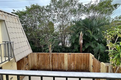 Bright and inviting 3-bedroom, 2.5-bath residence in a desirable - photo 25