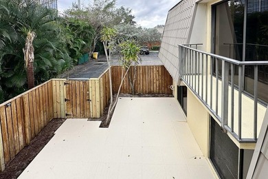 Bright and inviting 3-bedroom, 2.5-bath residence in a desirable - photo 30