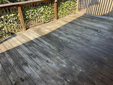 Beautiful Beach/Lake- Large 3-bedroom, 2-bath home situated on a - photo 31