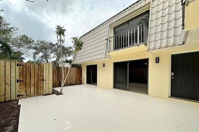 Bright and inviting 3-bedroom, 2.5-bath residence in a desirable - photo 34
