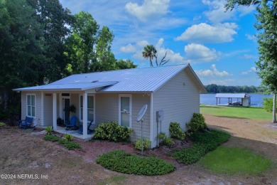 Lake McMeekin Home For Sale in Hawthorne Florida