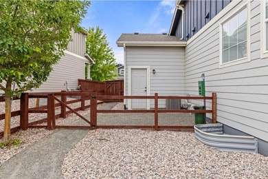 Back on the market due to buyer's contingency! We welcome you to - photo 42