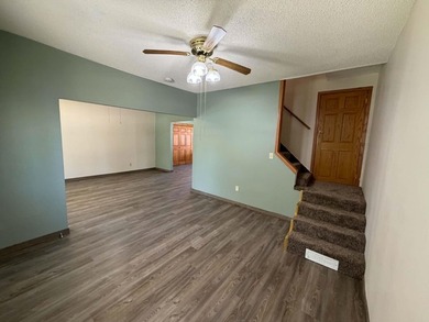 Charming and move~in ready, this 2~story home features 3 - photo 3