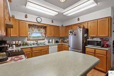 The best of both worlds! This 3-bedroom and 3-bathroom home sits - photo 26