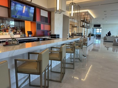 Gorgeous Turnkey apartment-Live the dream in this 2 year new - photo 41