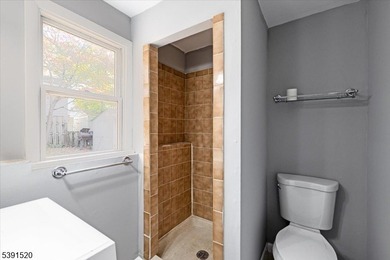Beautifully updated and move-in ready, this 3-bedroom, 2-bath - photo 5