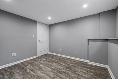 Beautifully updated and move-in ready, this 3-bedroom, 2-bath - photo 7