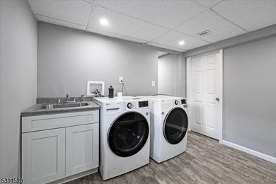 Beautifully updated and move-in ready, this 3-bedroom, 2-bath - photo 8