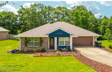 Lake Dockery Home For Sale in Byram Mississippi