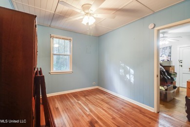 Income-producing Biloxi investment opportunity! This versatile - photo 8