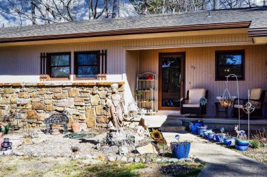 Lake Townhome/Townhouse For Sale in Hot Springs Village, Arkansas