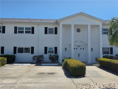 Lake Condo For Sale in Fort Myers, Florida