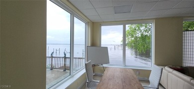 Perfect Location for a LIVE/WORK OPPORTUNITY! Waterfront - photo 15