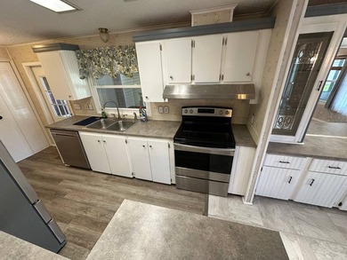 This 2 bedroom 2 bath home has approximately 1,120 SF of living - photo 4