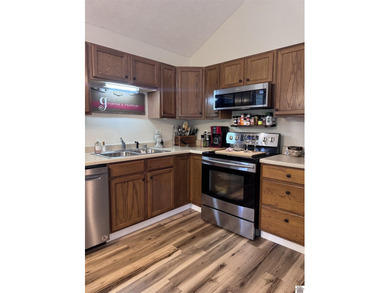 Lakehouse- If you're looking for a turnkey lake house then look - photo 5
