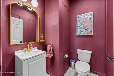 Opportunities like this are rare. This residence features the - photo 7