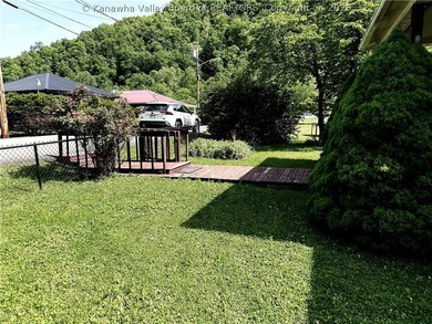 Come give this home some TLC. Central to Boone County or Beckley - photo 14