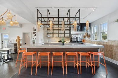 Bayfront Restaurant & Boutique Inn Primed for the Hampton Bays - photo 15