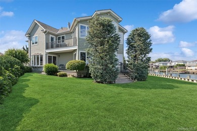 Experience exceptional waterfront living in this stunning - photo 25