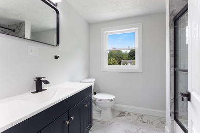 Thoughtful renovations inside and out give this Kennebunk Cape a - photo 27