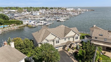 Experience exceptional waterfront living in this stunning - photo 33