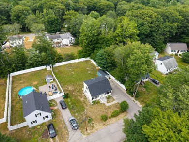 Thoughtful renovations inside and out give this Kennebunk Cape a - photo 43