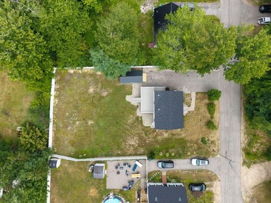 Thoughtful renovations inside and out give this Kennebunk Cape a - photo 44