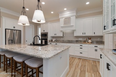 Elegant 3,003 sq ft home in gated community with custom design - photo 12