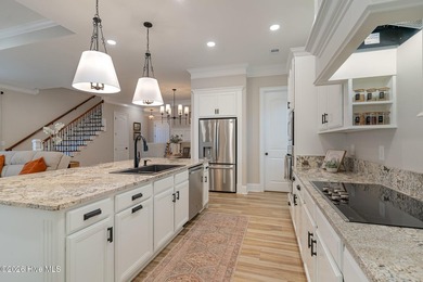 Elegant 3,003 sq ft home in gated community with custom design - photo 16