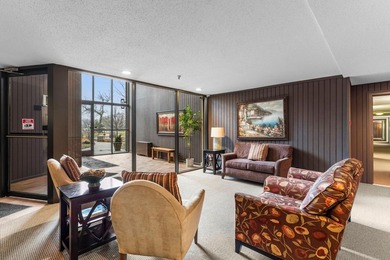 Charming 2-bedroom, 2-bath condo in a well-maintained - photo 17