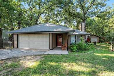 Cedar Creek Lake Home For Sale in Trinidad Texas