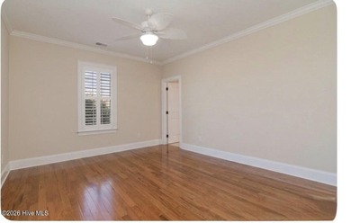 Elegant 3,003 sq ft home in gated community with custom design - photo 22