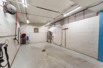 Charming 2-bedroom, 2-bath condo in a well-maintained - photo 25