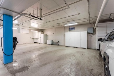 Charming 2-bedroom, 2-bath condo in a well-maintained - photo 26