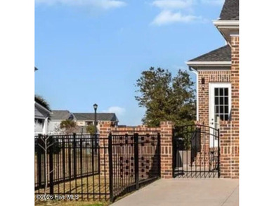 Elegant 3,003 sq ft home in gated community with custom design - photo 34