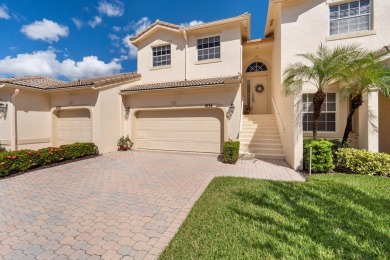 Lake Townhome/Townhouse For Sale in Port Saint Lucie, Florida