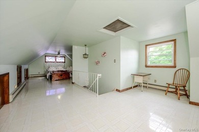 Welcome to 1815 Meadowbrook Road, Merrick, NY! This lovely cape - photo 13