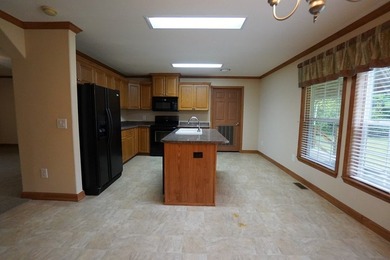 This loaded package offers 2.8 acres just outside city limits, 2 - photo 8