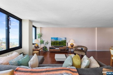 Spacious B-line corner unit at 200 Winston Towers boasts a prime