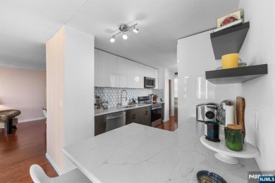 Spacious B-line corner unit at 200 Winston Towers boasts a prime