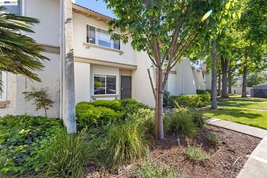 OPEN HOUSE SAT- SUN 1-4PM .Enjoy a private backyard ideal for - photo 4