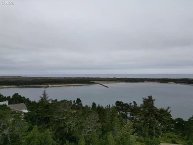 Shelter Cove Riverfront 1/2-acre lot. Build your dream home - photo 2