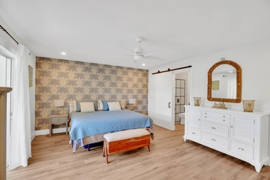 Live the extraordinary beach life. One-of-a-kind chic modern - photo 5