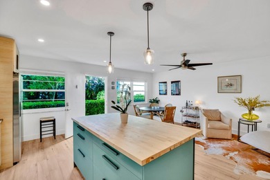 Live the extraordinary beach life. One-of-a-kind chic modern - photo 6