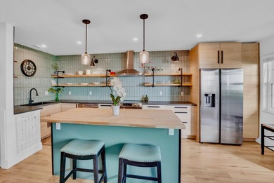 Live the extraordinary beach life. One-of-a-kind chic modern - photo 8