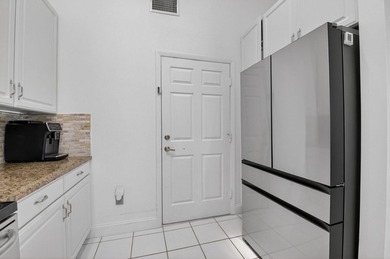 Rare corner-unit 3BR/2BA villa in Boca Country Club - No - photo 12