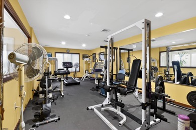 Bright and sunny one bedroom apartment on the second floor with