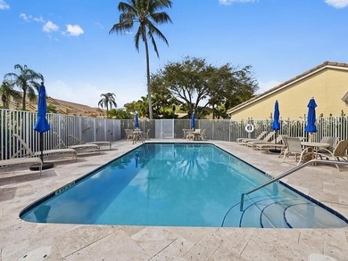 Rare corner-unit 3BR/2BA villa in Boca Country Club - No - photo 34