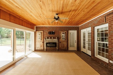 Welcome to your dream home where entertainment and relaxation - photo 46